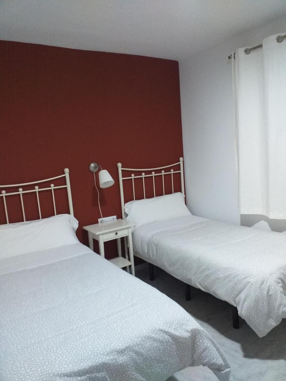 Hostal Monteluna Rociana Extérieur photo